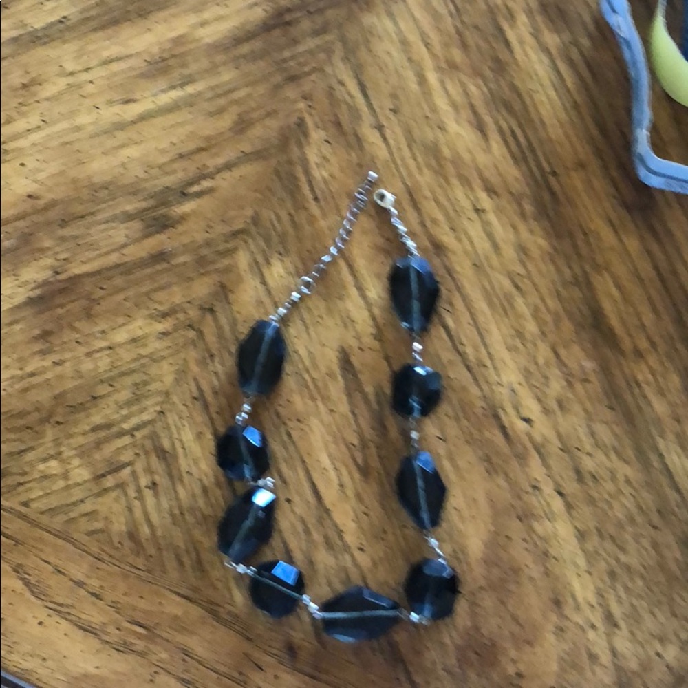 Bead necklace